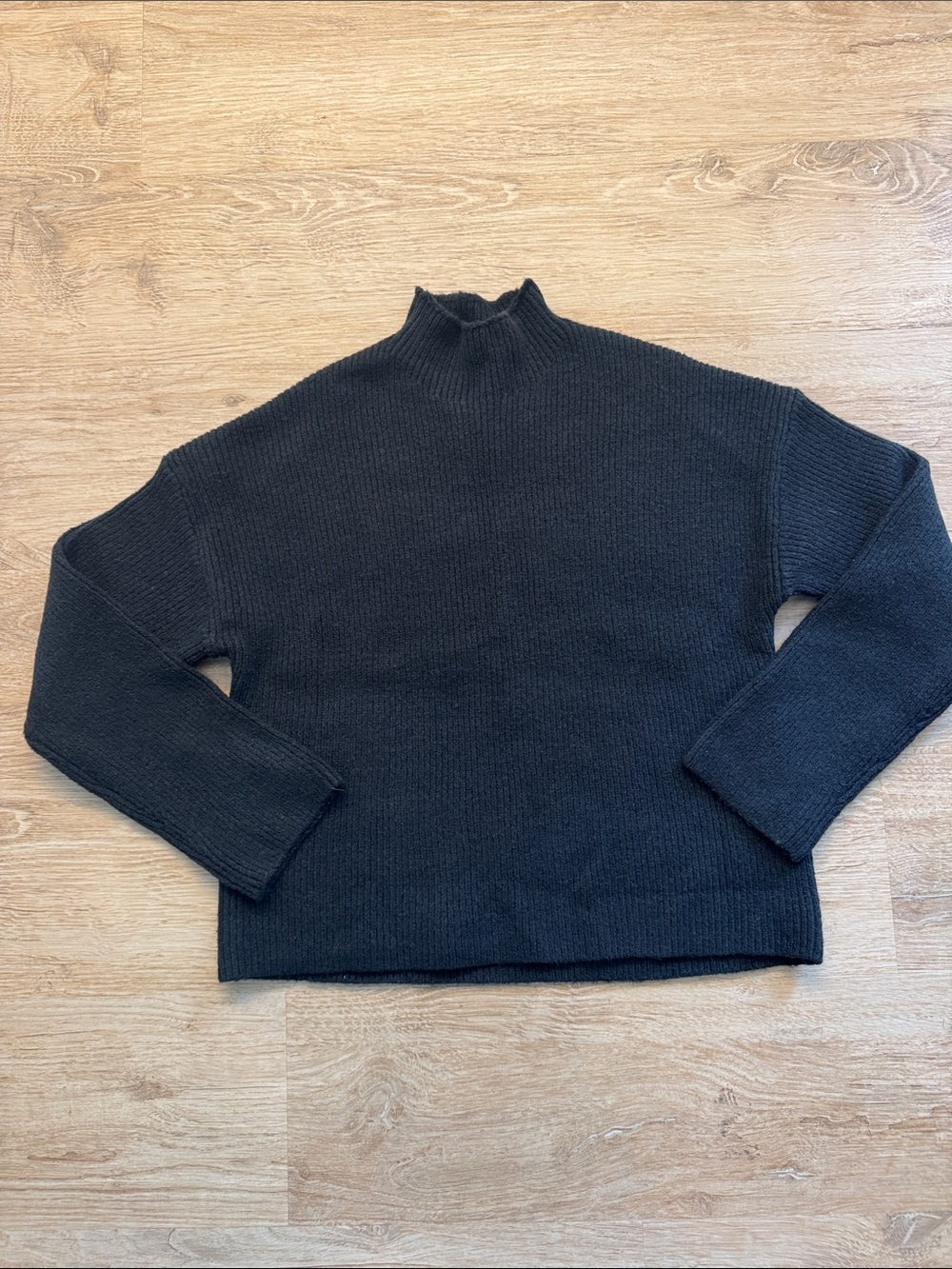 Abercrombie & Fitch Women's Black Turtleneck Ribbed Sweater